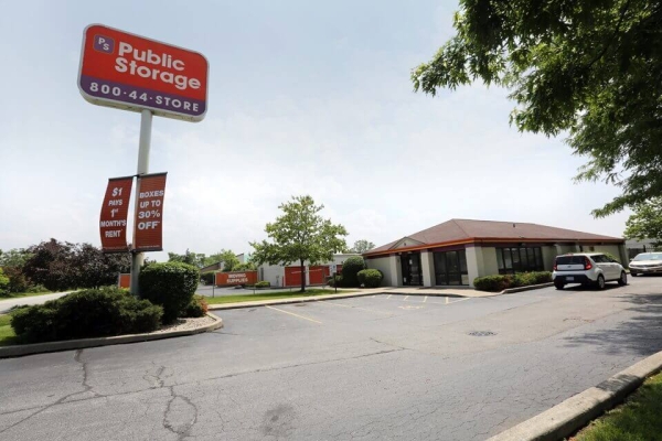 Public Storage - Lansing - 2115 Bernice Road