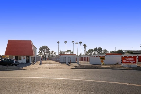 Public Storage - Tustin - 14861 Franklin Ave