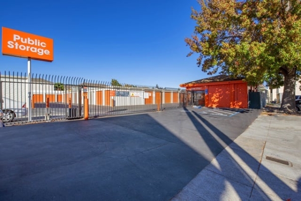 Public Storage - Alameda - 1829 Webster Street