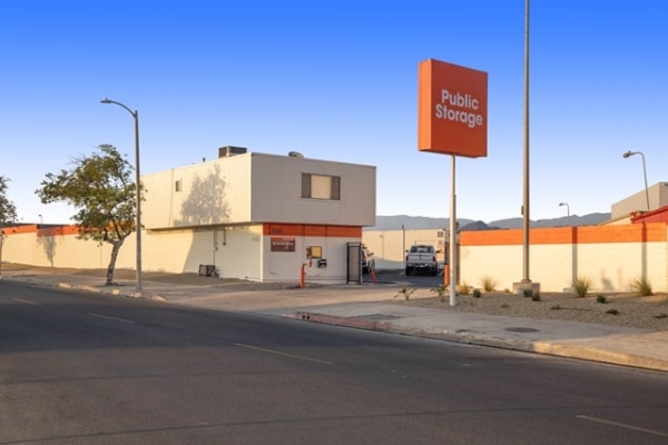 Public Storage - Sun Valley - 7880 San Fernando Rd