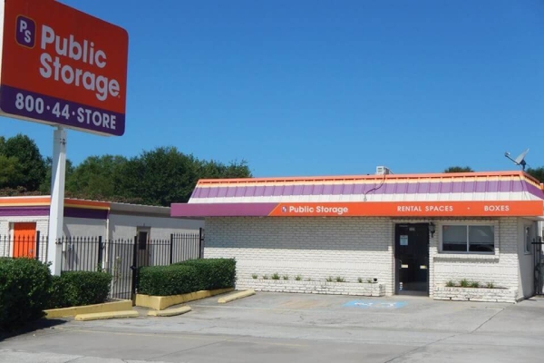 Public Storage - Taylors - 3129 Wade Hampton Blvd