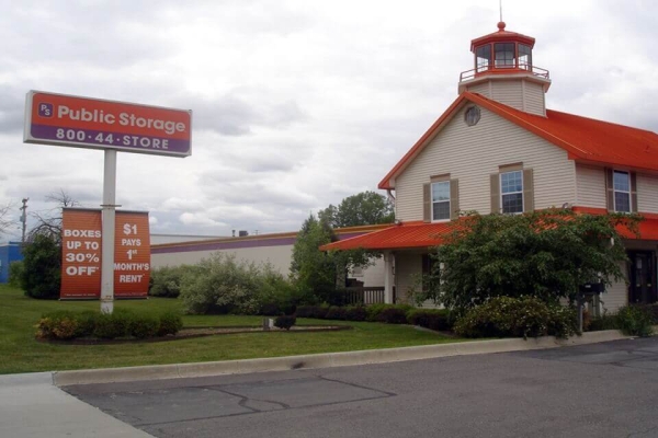 Public Storage - Fraser - 32775 Groesbeck Hwy