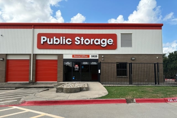 Public Storage - Plano - 5920 W Plano Pkwy