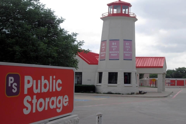 Public Storage - Dallas - 18004 N Preston Road