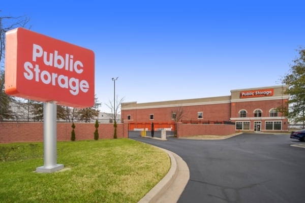 Public Storage - Capitol Heights - 800 Ritchie Rd