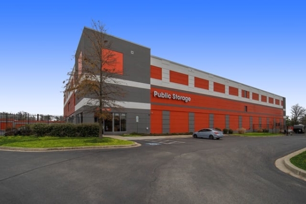 Public Storage - Baltimore - 4001 Southwestern Blvd